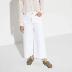 Birkenstock Women's Buckley Suede - Grey Taupe- Medium/Narrow 14 Birkenstock Women's Buckley Suede - Grey Taupe- Medium/Narrow -Step Vibe Shop 1019490 f look f 1