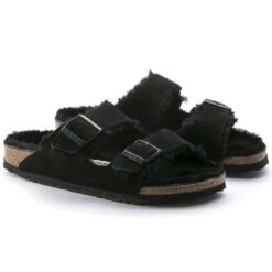 Birkenstock Arizona Shearling Sandal - Black - Regular/Wide -Step Vibe Shop 752663 pair